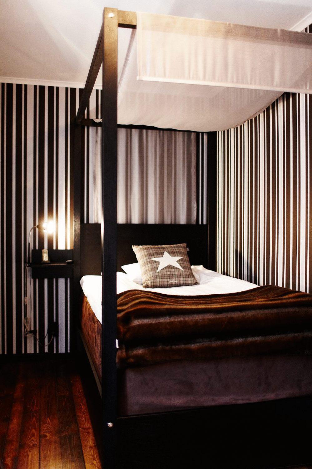 Huskvarna Stadshotell エクステリア 写真