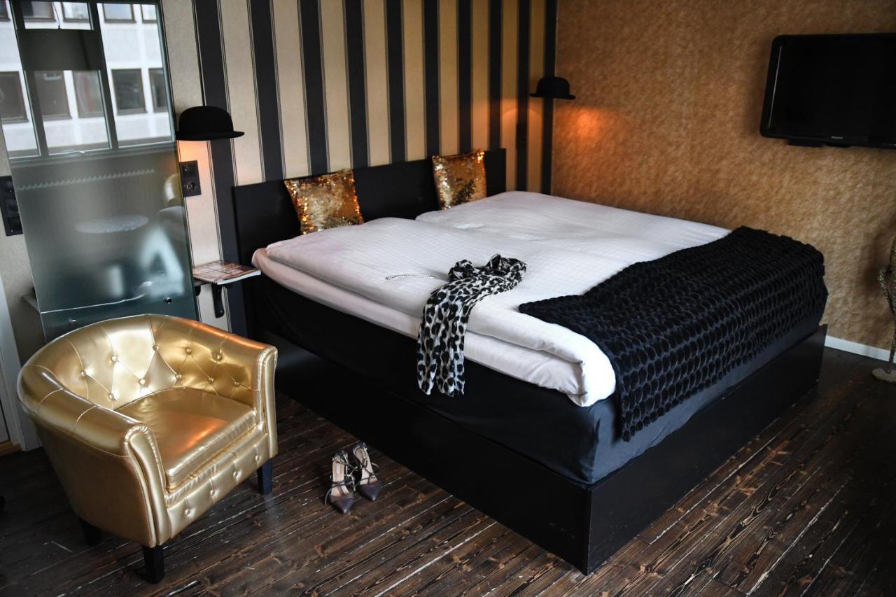 Huskvarna Stadshotell エクステリア 写真
